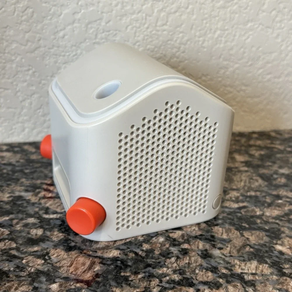Yoto Player 1st Gen, Kids Audio & Music Player Audiobook -No Power Charger